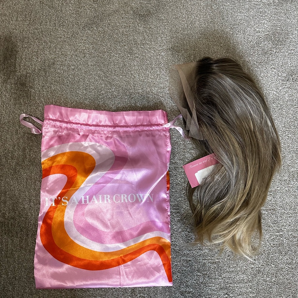 Chelsey Smith Crown - Xvaia